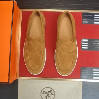 Hermès Oran भूरा सफेद नबूक ऊपरी H-आकार पट्टा लोअफर