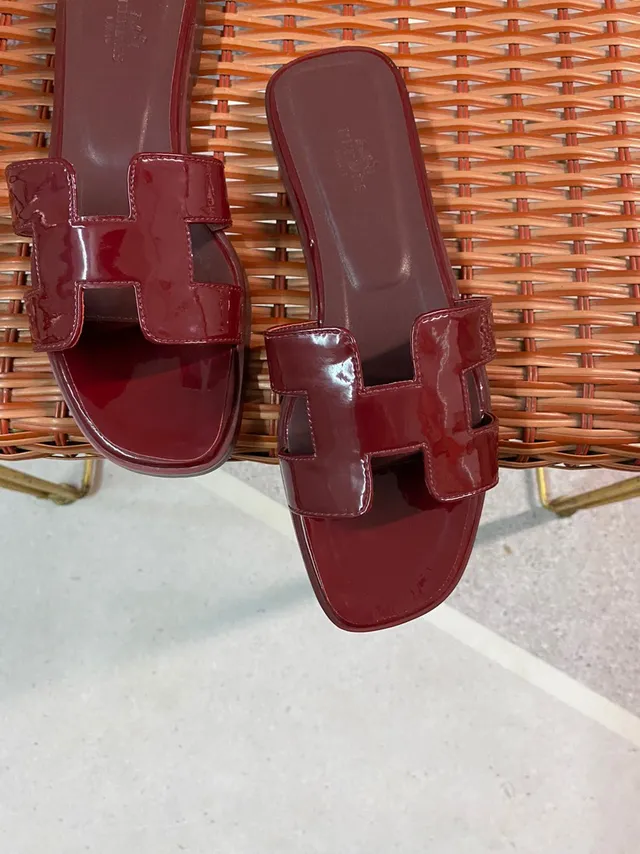 Hermès Oran Burgundy Patent Leather Slippers 2
