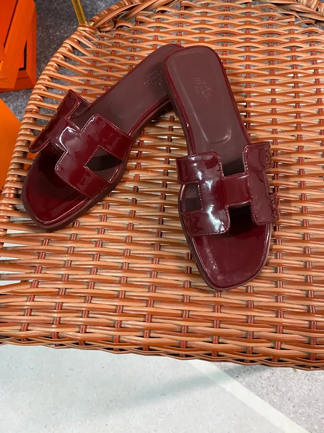 Hermès Oran Burgundy Patent Leather Slippers 3