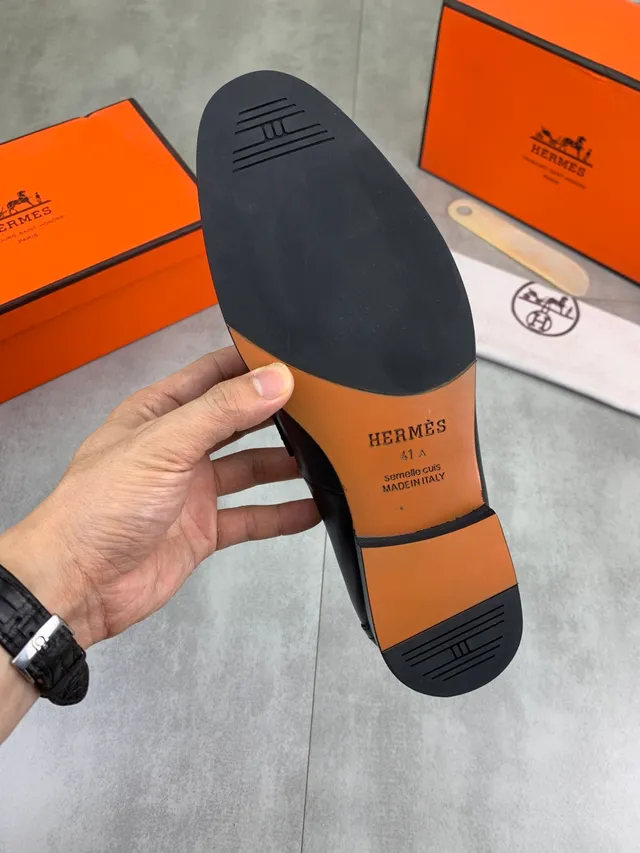 Hermès Oran Loafer Black Crocodile-Embossed Leather H-Buckle Loafer 2