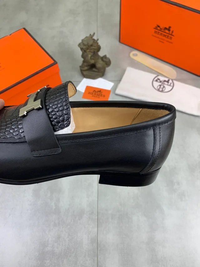 Hermès Oran Loafer Black Crocodile-Embossed Leather H-Buckle Loafer 4