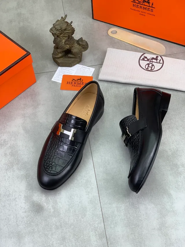 Hermès Oran Loafer Black Crocodile-Embossed Leather H-Buckle Loafer 5