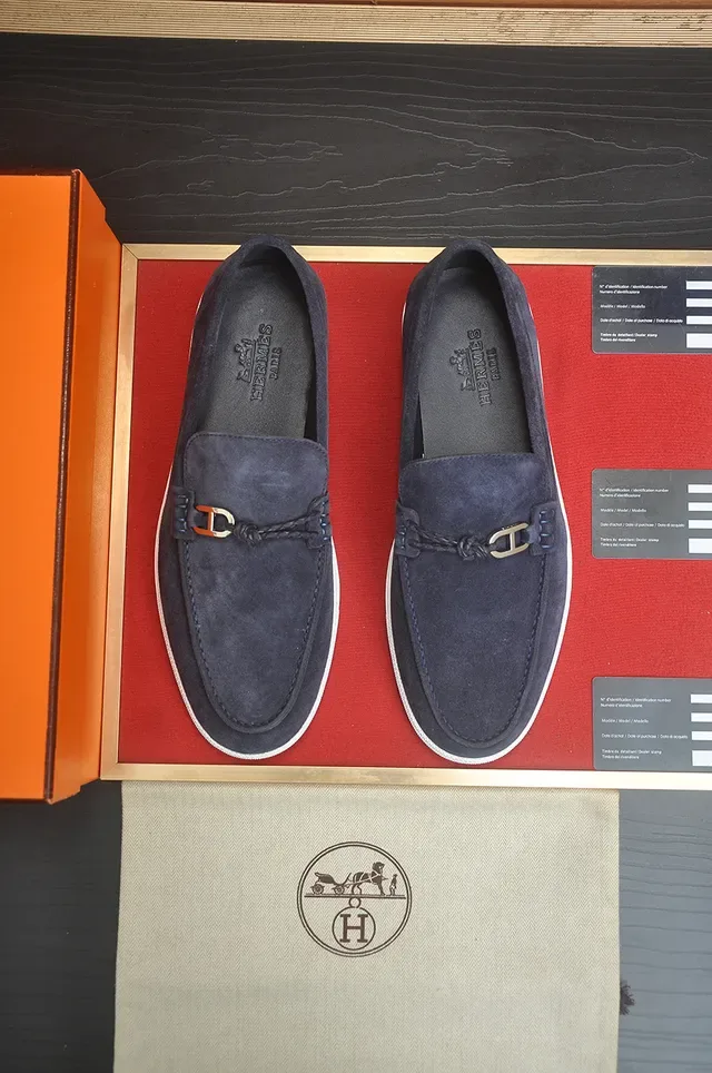 Hermès Oran Loafers daim Navy semelle blanche 5