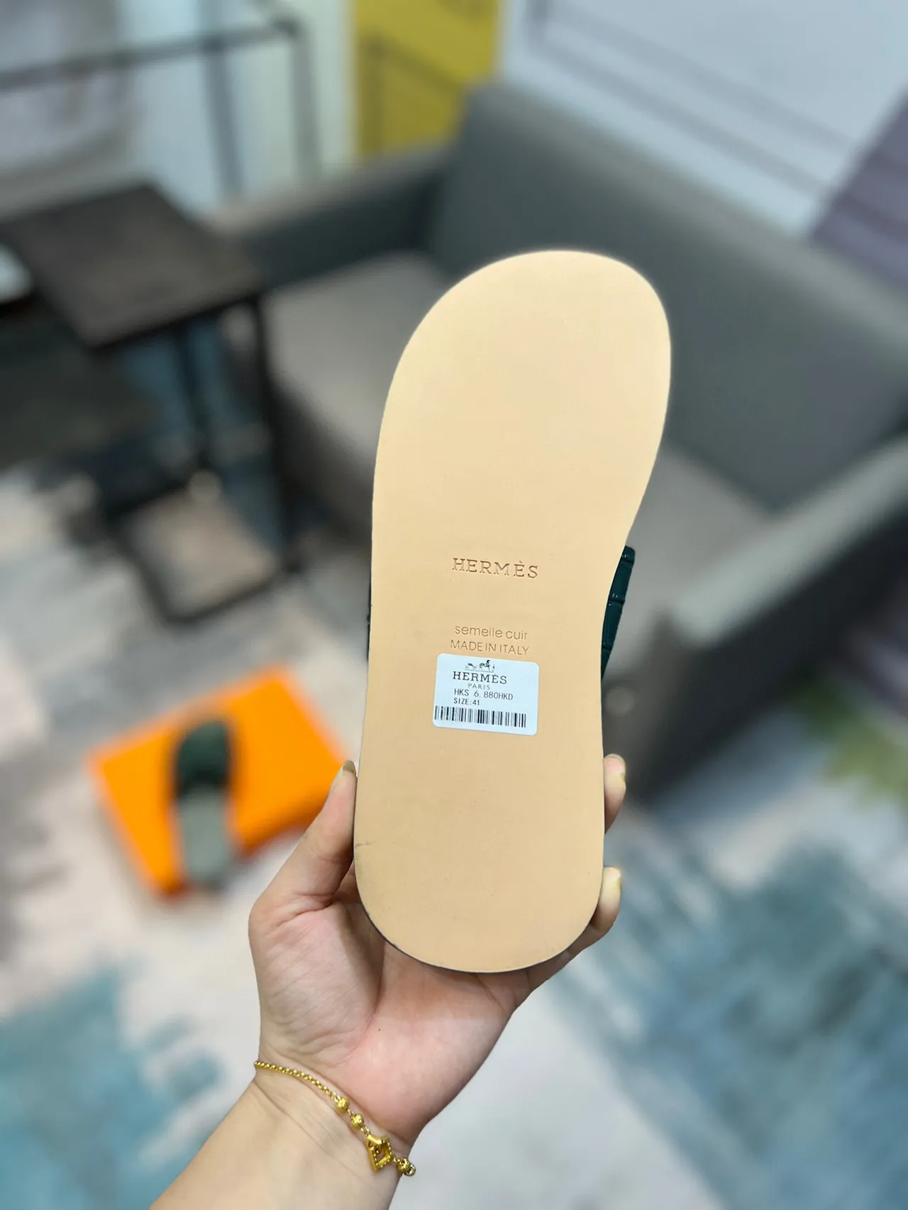Hermès Oran Slide Sandales Vertes en Cuir Crocodile Embossé 8
