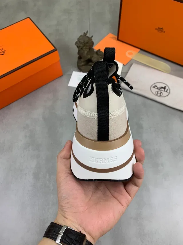 Hermès Oran Sneaker Beige et Noir Chunky Sneakers 3