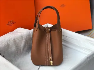 Hermès Picotin Lock 土褐色 粒面皮革 水桶包 7