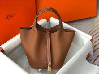 Hermès Picotin Lock 土褐色 粒面皮革 水桶包 9