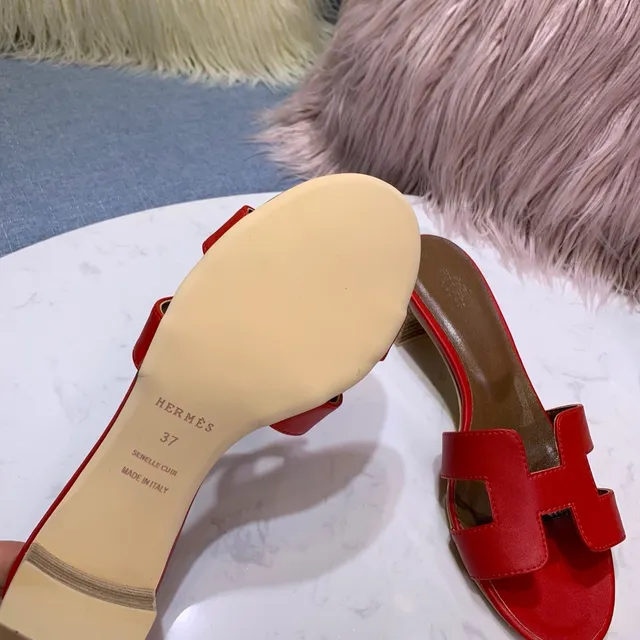 Hermès Red Brown H-Strap Leather Slippers 3