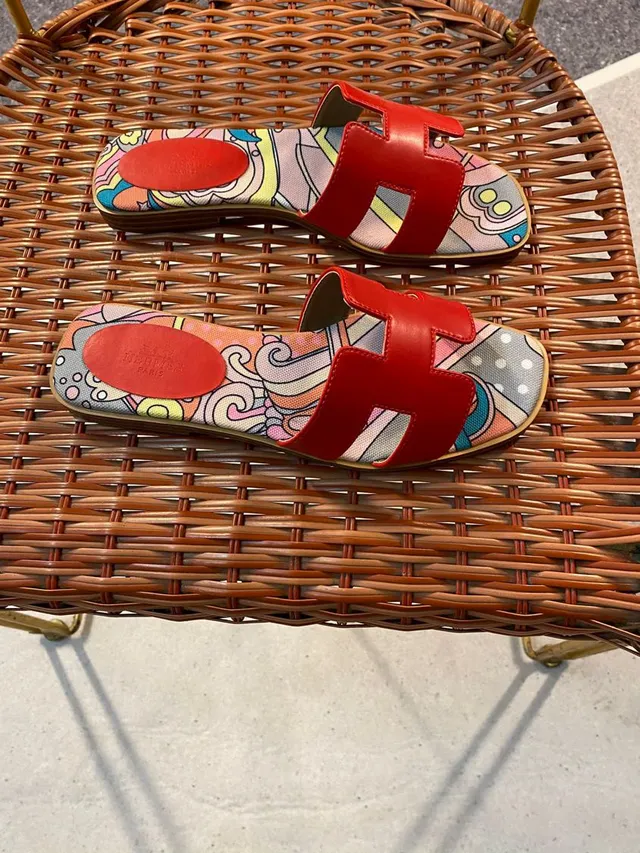 Hermès Red Multicolor H-Strap Printed Canvas Slippers 5