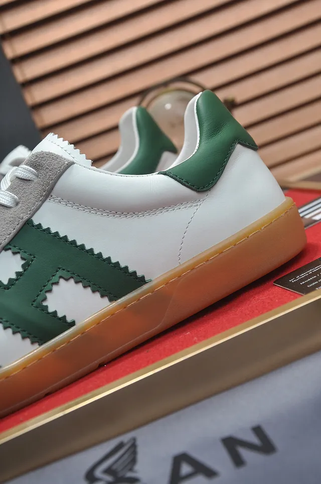 Hogan Chaussures Lifestyle Blanches Vertes Basses Inspirées Du Derby Semelle Gomme 8