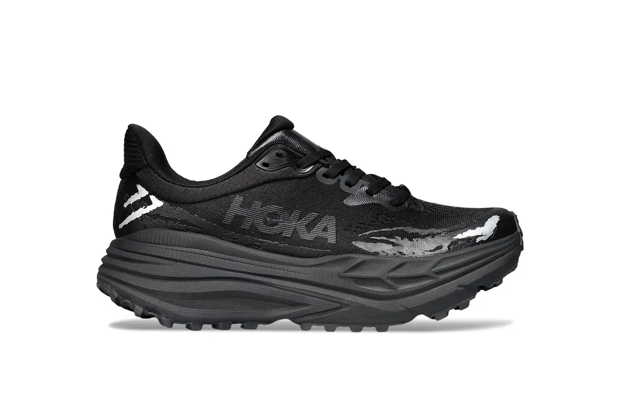 Hoka 黑白 最大缓震鞋底 侵略性越野鞋钉 跑鞋 2