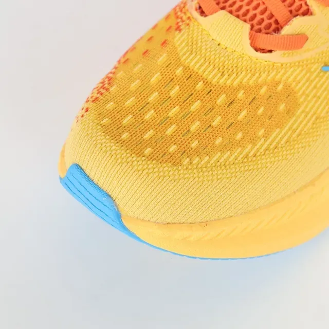 Hoka 黄色红色 针织鞋面 渐变中底 跑鞋 5