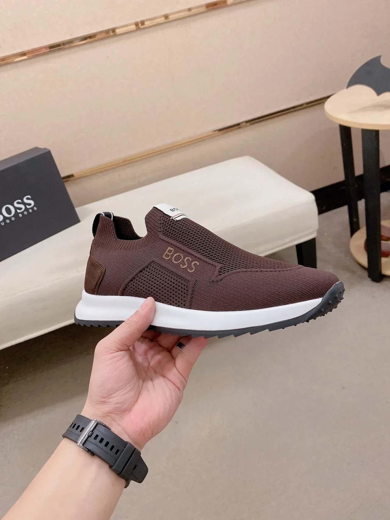 Sneakers slip-on Hugo Boss marron en tricot 5