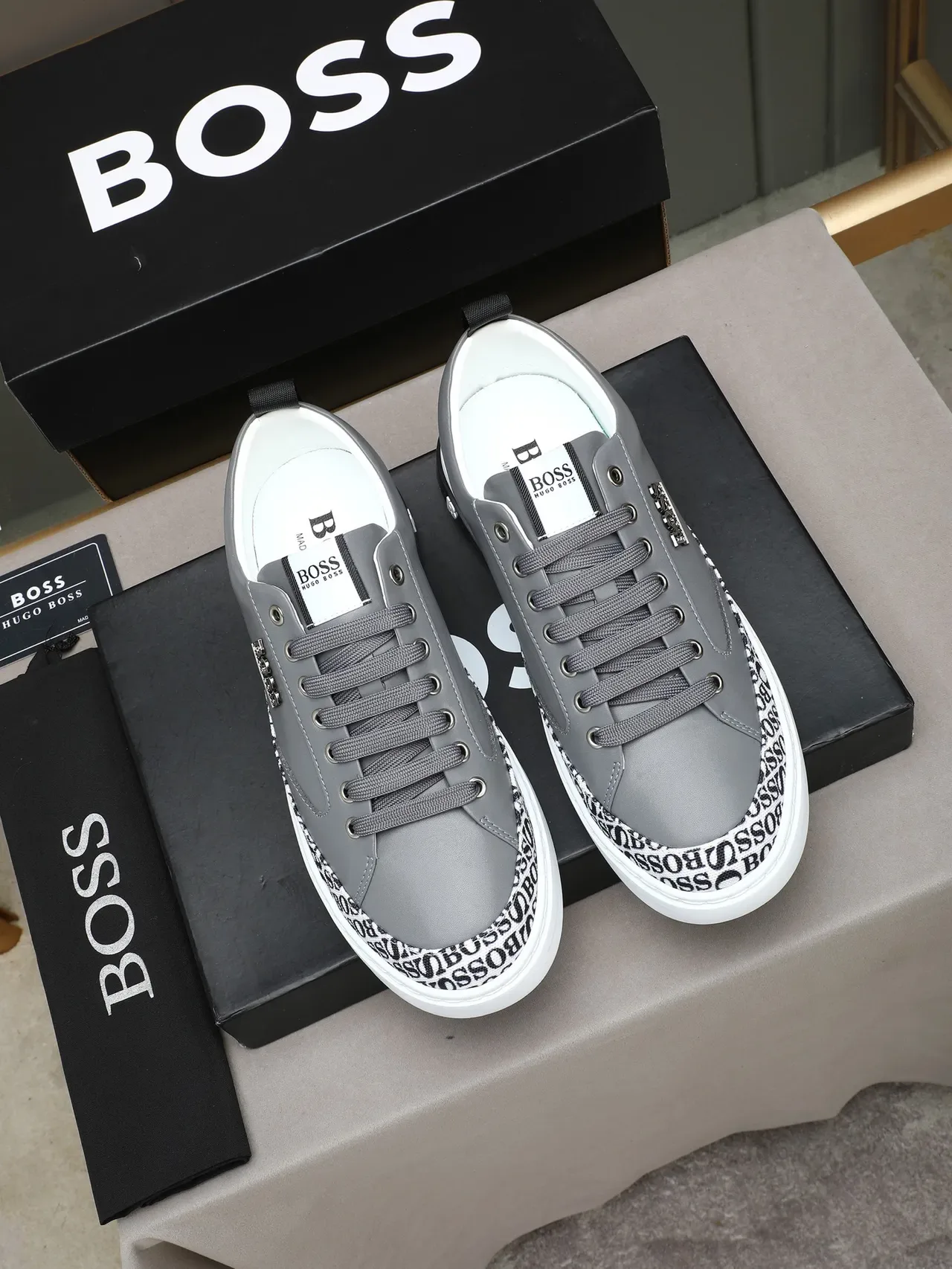 Hugo Boss Gray Leather Monogrammed Lifestyle Sneakers 2