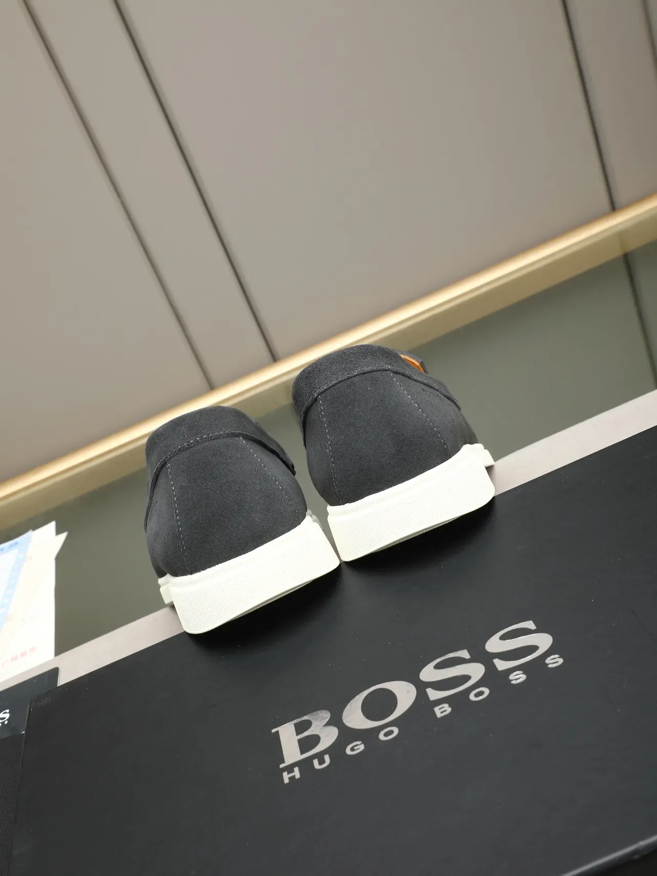 Hugo Boss Loafer Gris Blanco Ante Penny Loafer 3