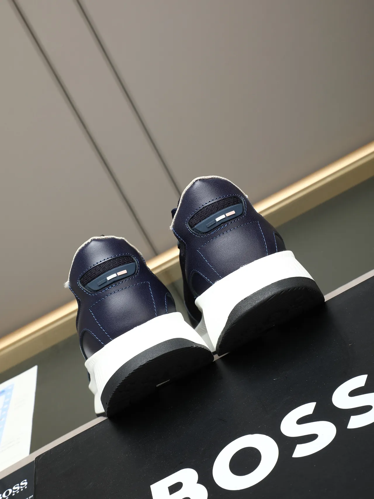 Hugo Boss حذاء رياضي أسلوب الحياة منصة تريكو وجلد بحري 3