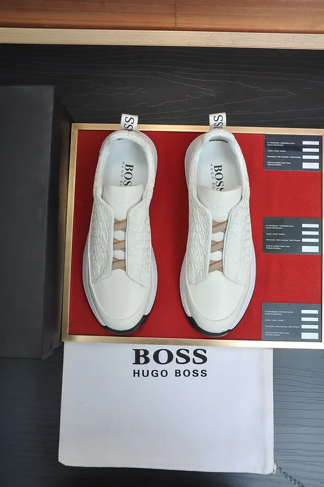 Hugo Boss सफेद काला एम्बॉस्ड लोगो अपर स्लिप-ऑन कंस्ट्रक्शन लाइफस्टाइल स्नीकर 5