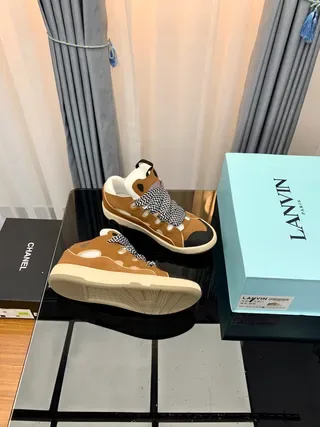 Lanvin Zapatillas lifestyle marrón negro con cierre de correa y tejido zigzag 3