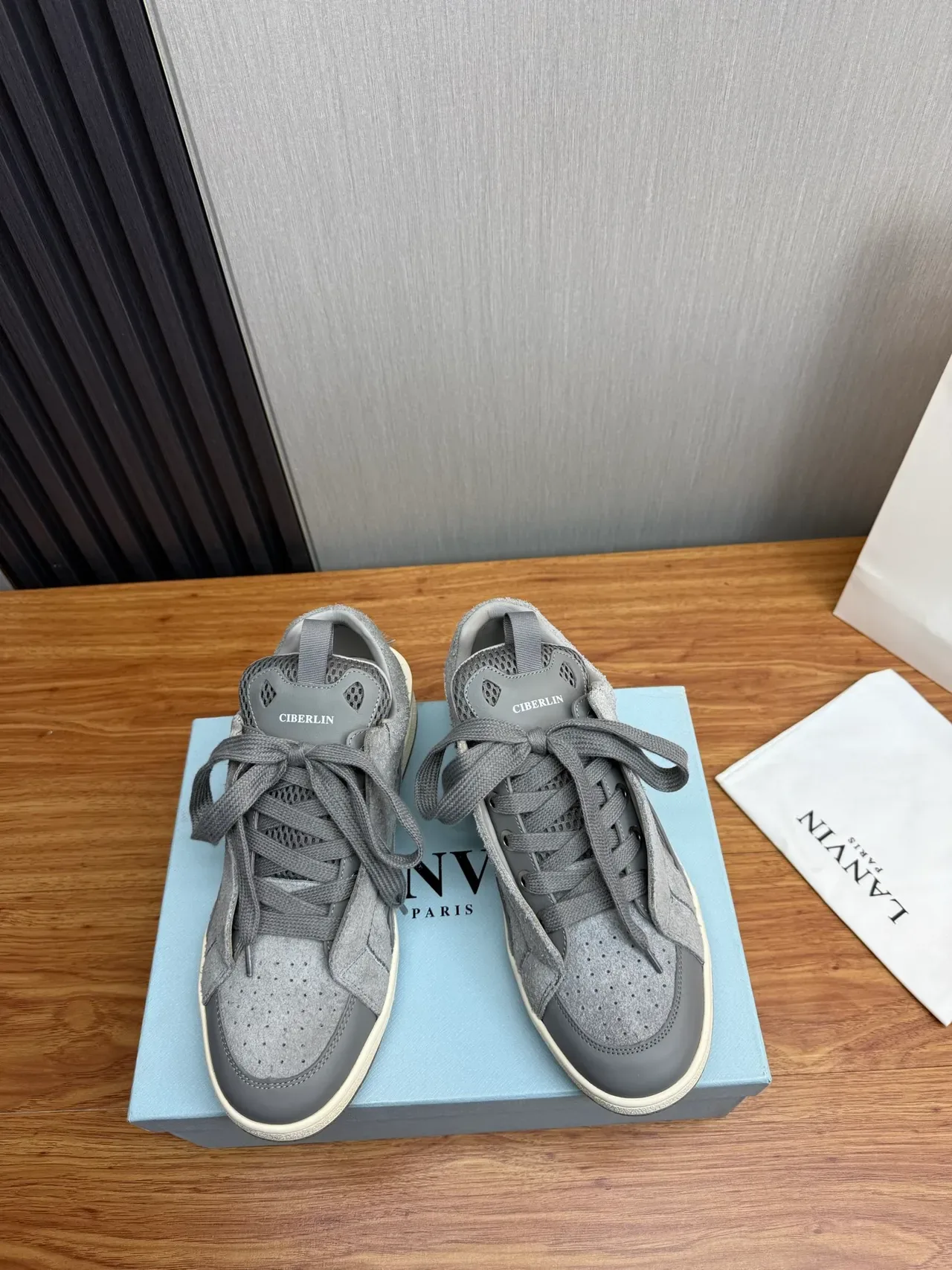 Lanvin Gris Daim Maille Perforée Pointe Basket Lifestyle 2
