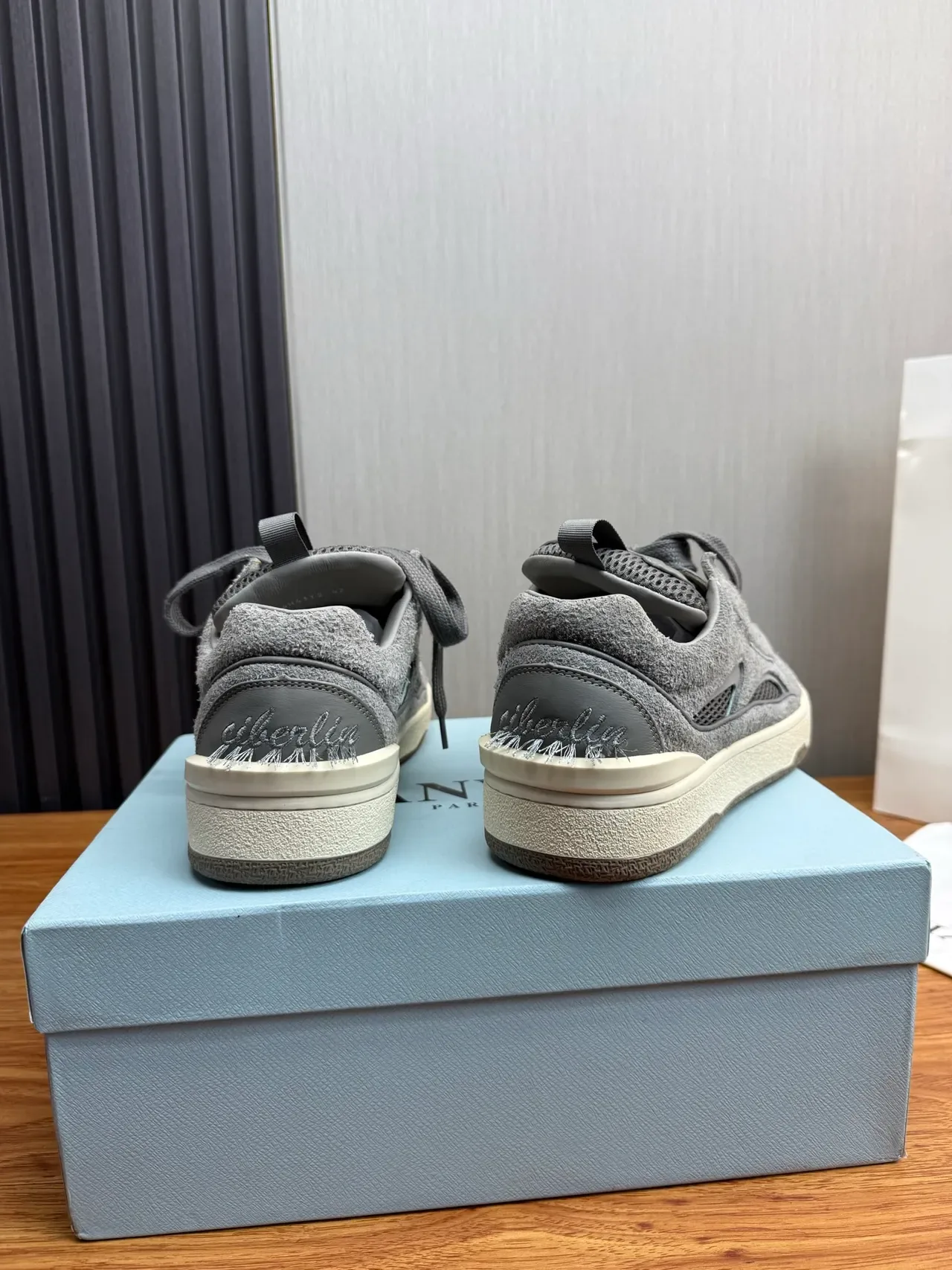 Lanvin Gris Daim Maille Perforée Pointe Basket Lifestyle 5