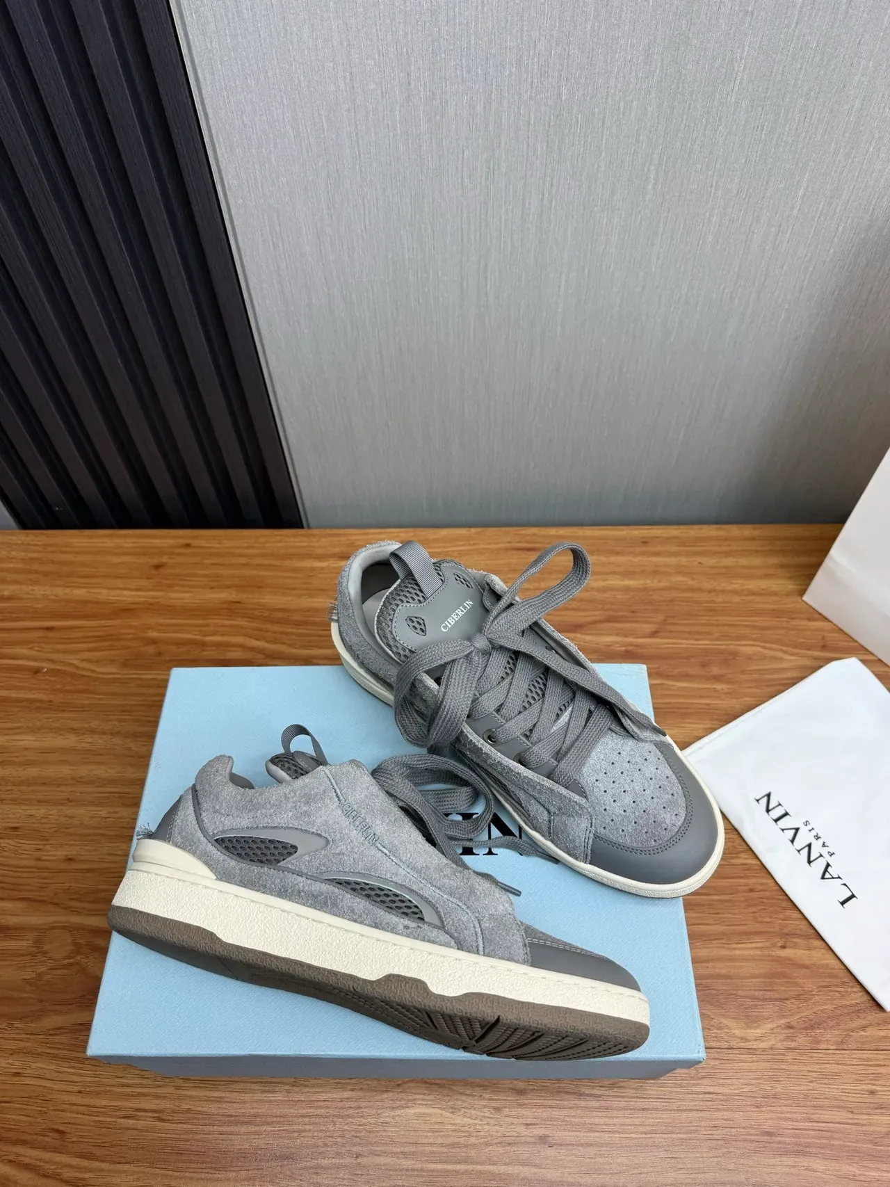 Lanvin Gris Daim Maille Perforée Pointe Basket Lifestyle 6