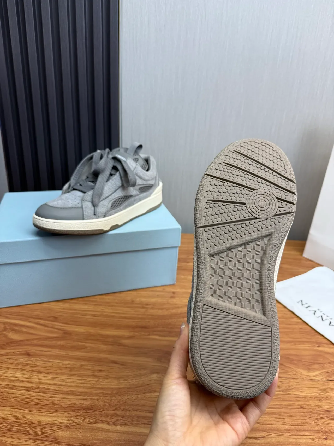Lanvin Gris Daim Maille Perforée Pointe Basket Lifestyle 10