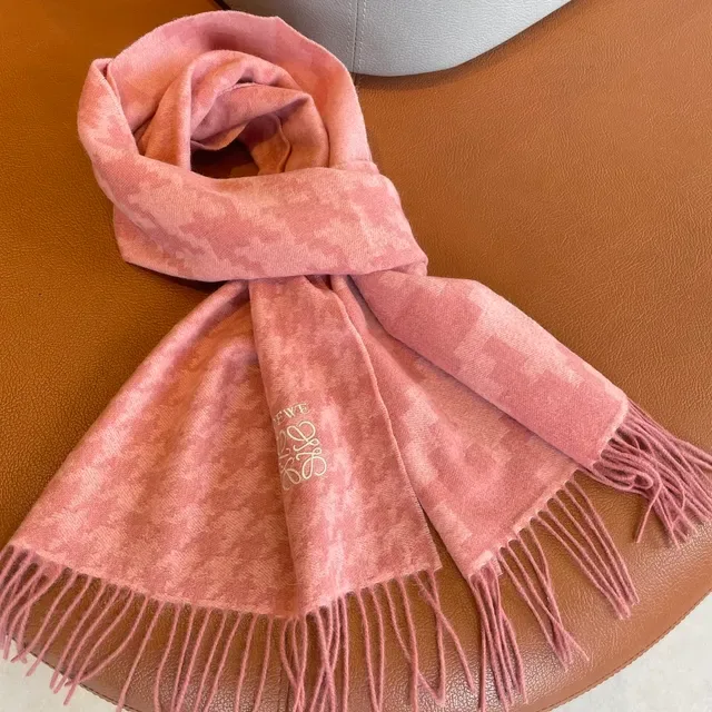 Loeve Anagram Monogram Rosa Cachemira Bufanda 9