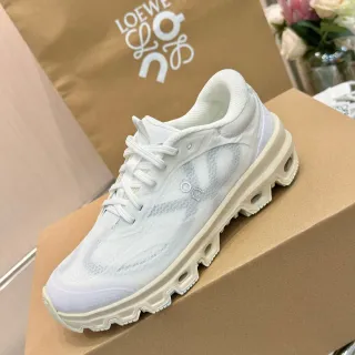 Loewe Flow Runner White Lifestyle Sneakers