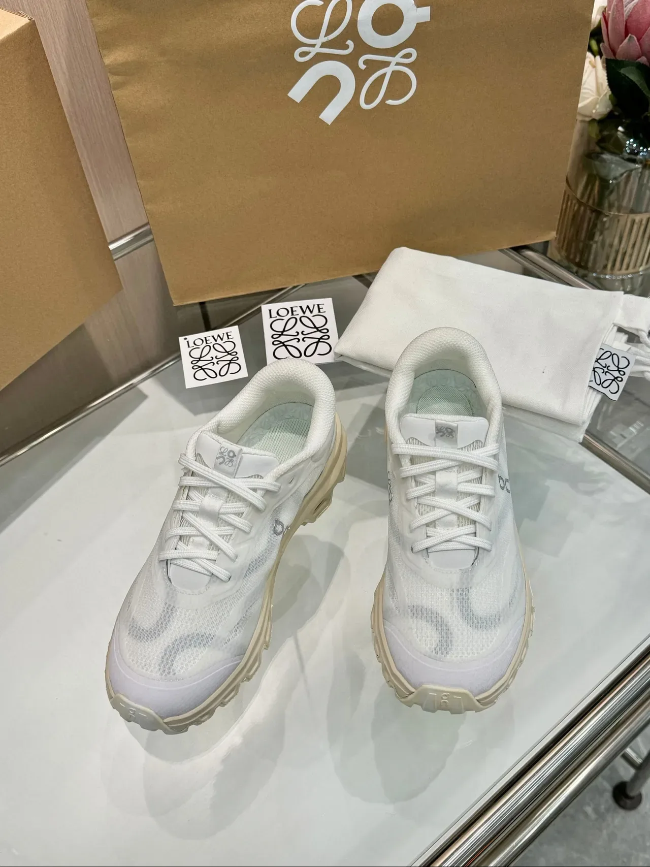 Loewe Flow Runner সাদা জীবনযাত্রা স্নিকার্স 7
