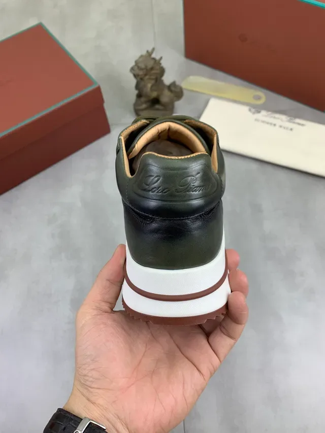Loro Piana Zapatillas Negras y Verde Militar Cuero Superior Cordones Contrastantes 4