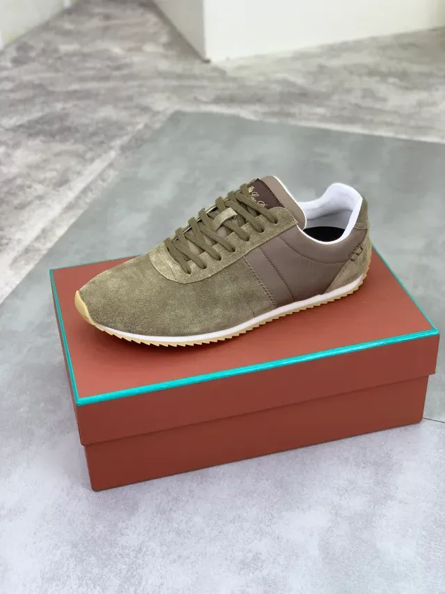 Loro Piana Zapatillas Lifestyle de Ante Verde Oliva y Cuero Taupe 4