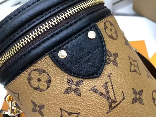 Louis Vuitton Sac seau beige noir structure rigide cylindrique toile monogram 6