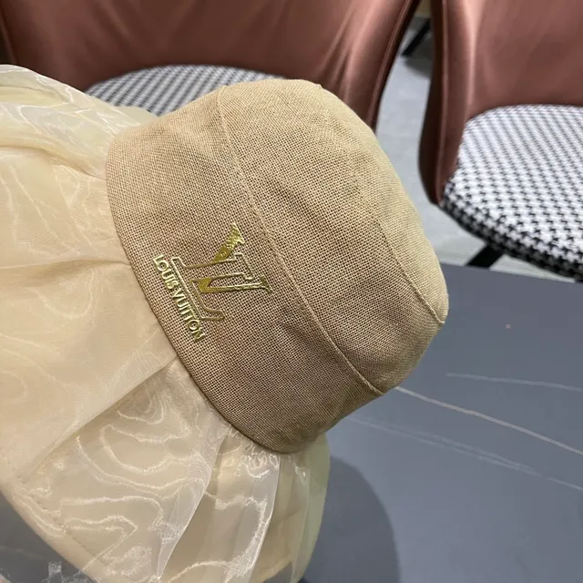 Louis Vuitton 米色金色 结构皇冠 薄纱褶边叠加 桶帽 2