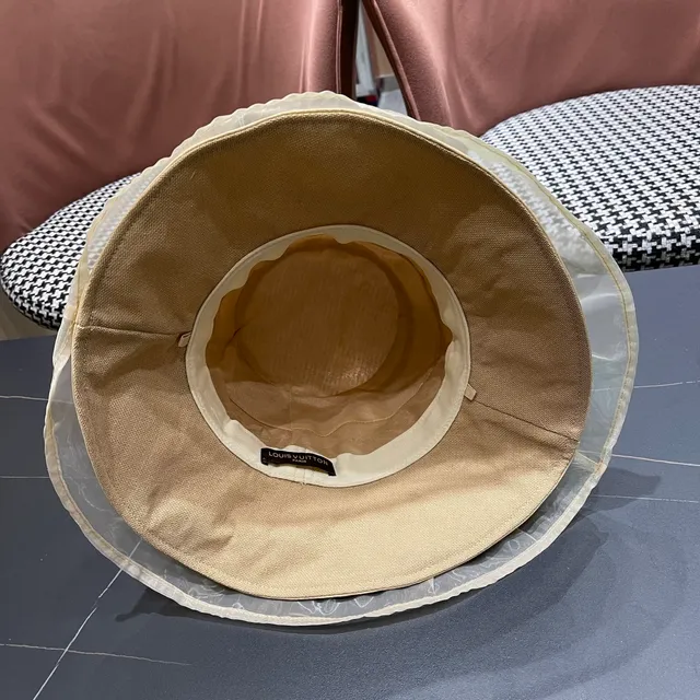 Louis Vuitton 米色金色 结构皇冠 薄纱褶边叠加 桶帽 10