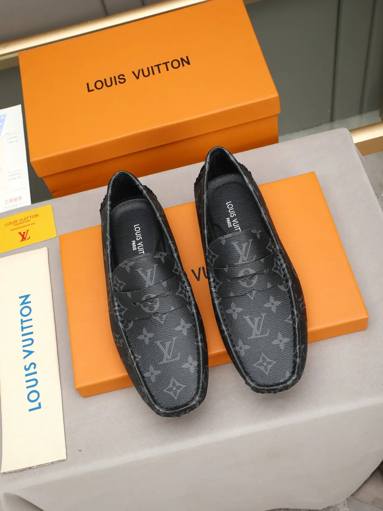 Louis Vuitton Mocassins Penny Preto e Cinza Monogram Couro 3