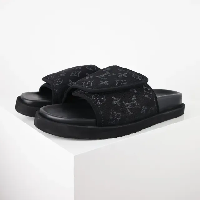 Louis Vuitton Sandales de plateforme noires à bride toile canvas monogrammed et semelle chunky 2