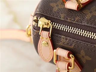 Louis Vuitton भूरा बेज संरचित टॉप हैंडल Monogram कैनवास टोट बैग 22