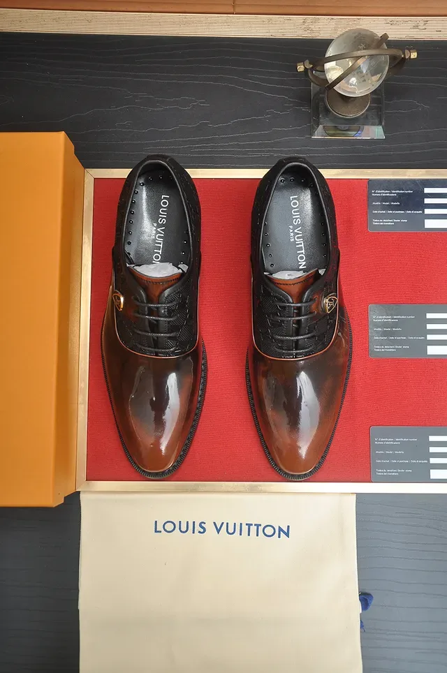 Louis Vuitton Chaussures Oxford Cuir Patent Marron Noir Bout à Cap 5