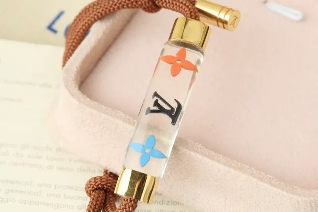 Louis Vuitton Pulseira Marrom Dourado Corda Trançada Frasco de Vidro 2