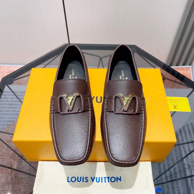 Louis Vuitton marrón dorado cuero texturizado metálico LV hebilla loafer 3