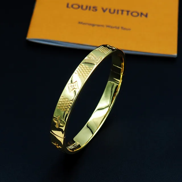 Louis Vuitton Engraved Monogram Bangle Gold Continuous Bracelet 6