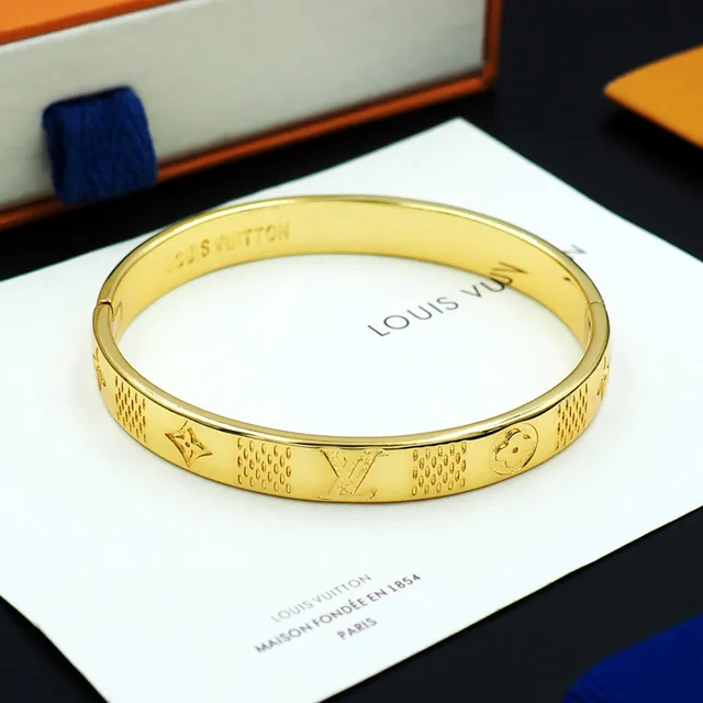 Louis Vuitton Engraved Monogram Bangle Gold Continuous Bracelet 9