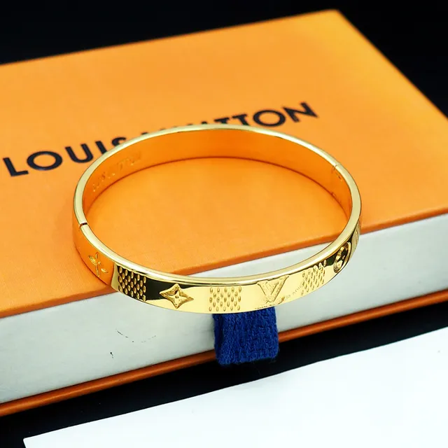 Louis Vuitton Engraved Monogram Bangle Gold Continuous Bracelet 10