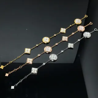 Louis Vuitton سوار ورد ذهب ذهب وردي فضة لؤلؤ أم سوار
