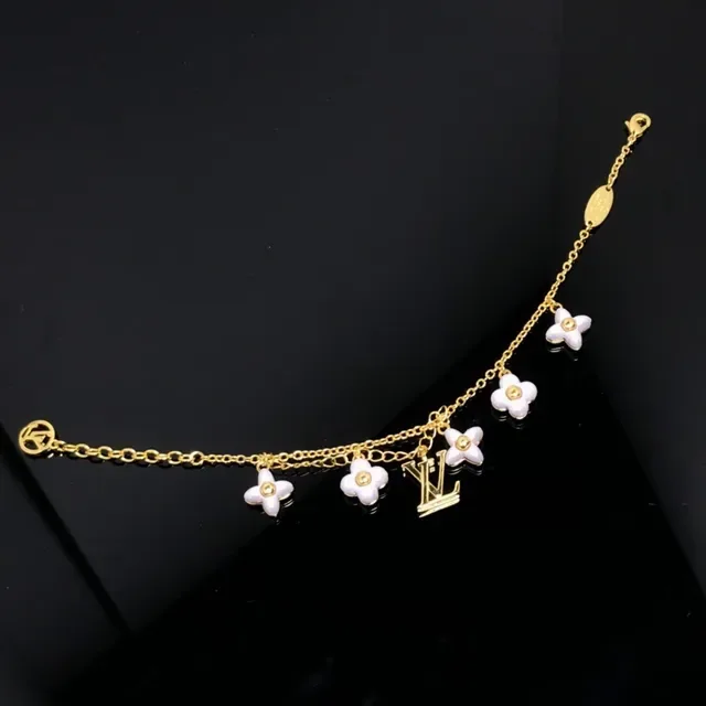 Colar Floral Louis Vuitton Motivo de Flor Dourado e Esmalte 4