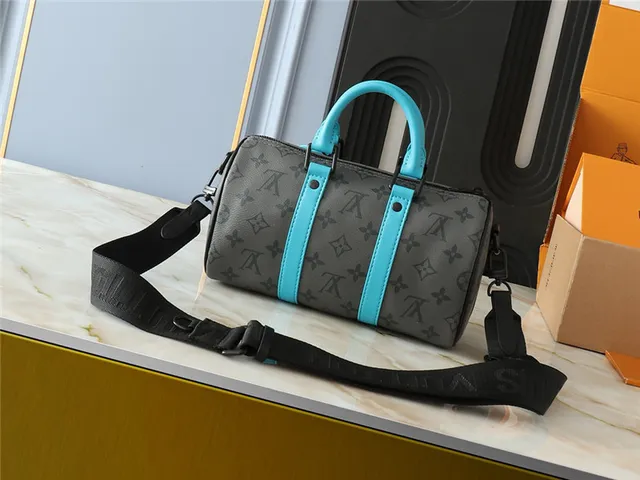 Louis Vuitton हरी भूरी रंग का मोनोग्राम कैनवास सिलिंड्रिकल बैरल बॉस्टन बैग 8