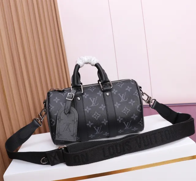 Louis Vuitton Keepall Bandoulière noir Monogram Canvas Boston Bag 8