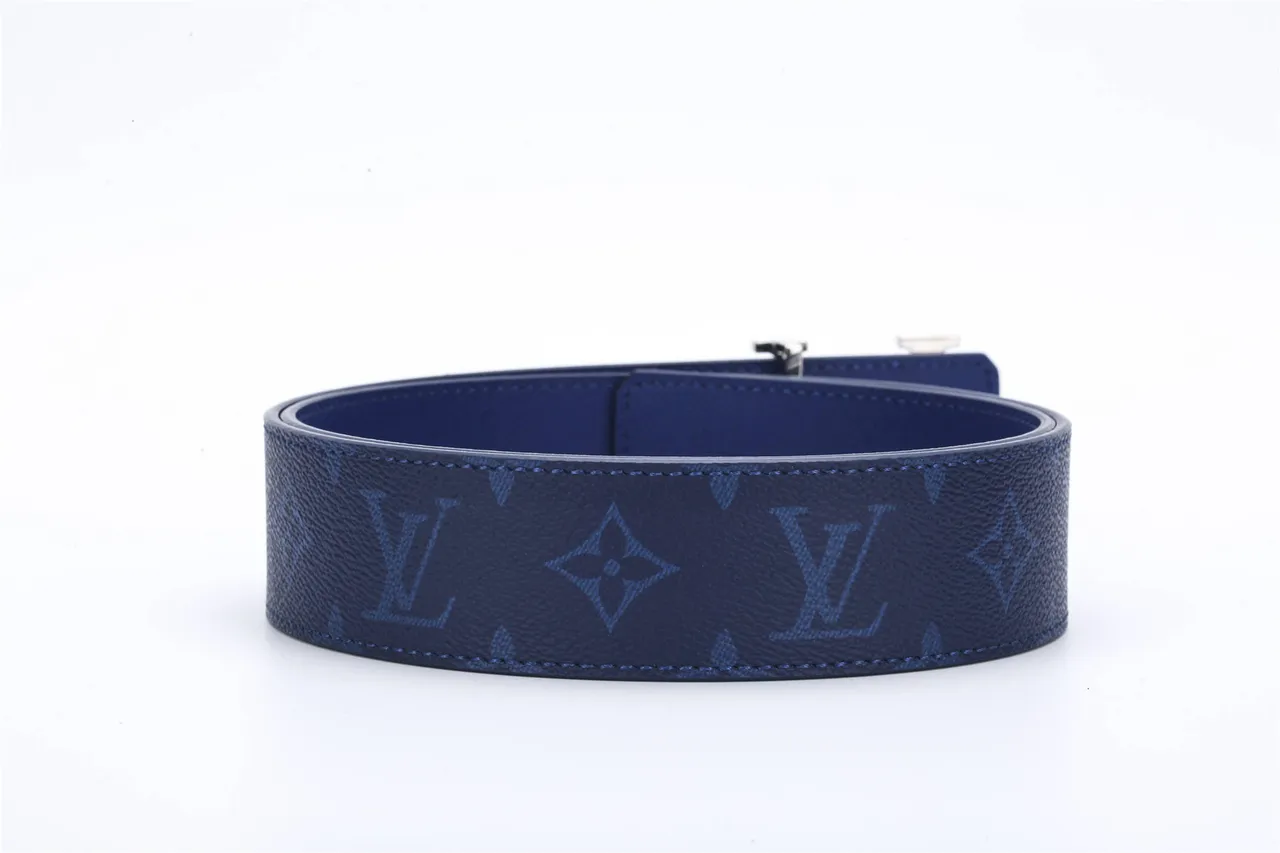 Louis Vuitton LV Ceinture en cuir monogrammé bleu marine 4