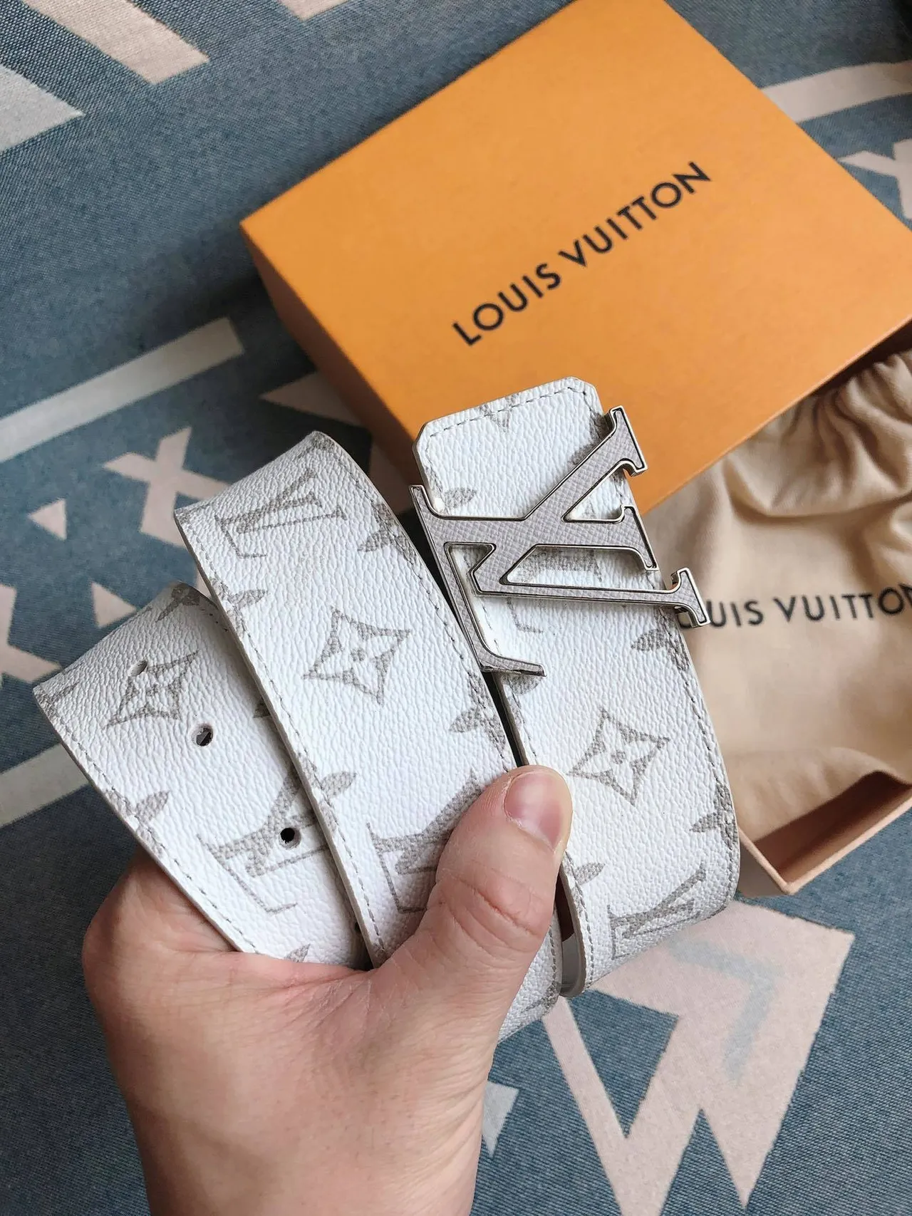 Louis Vuitton LV Belt Twist White Monogram Leather Belt 9