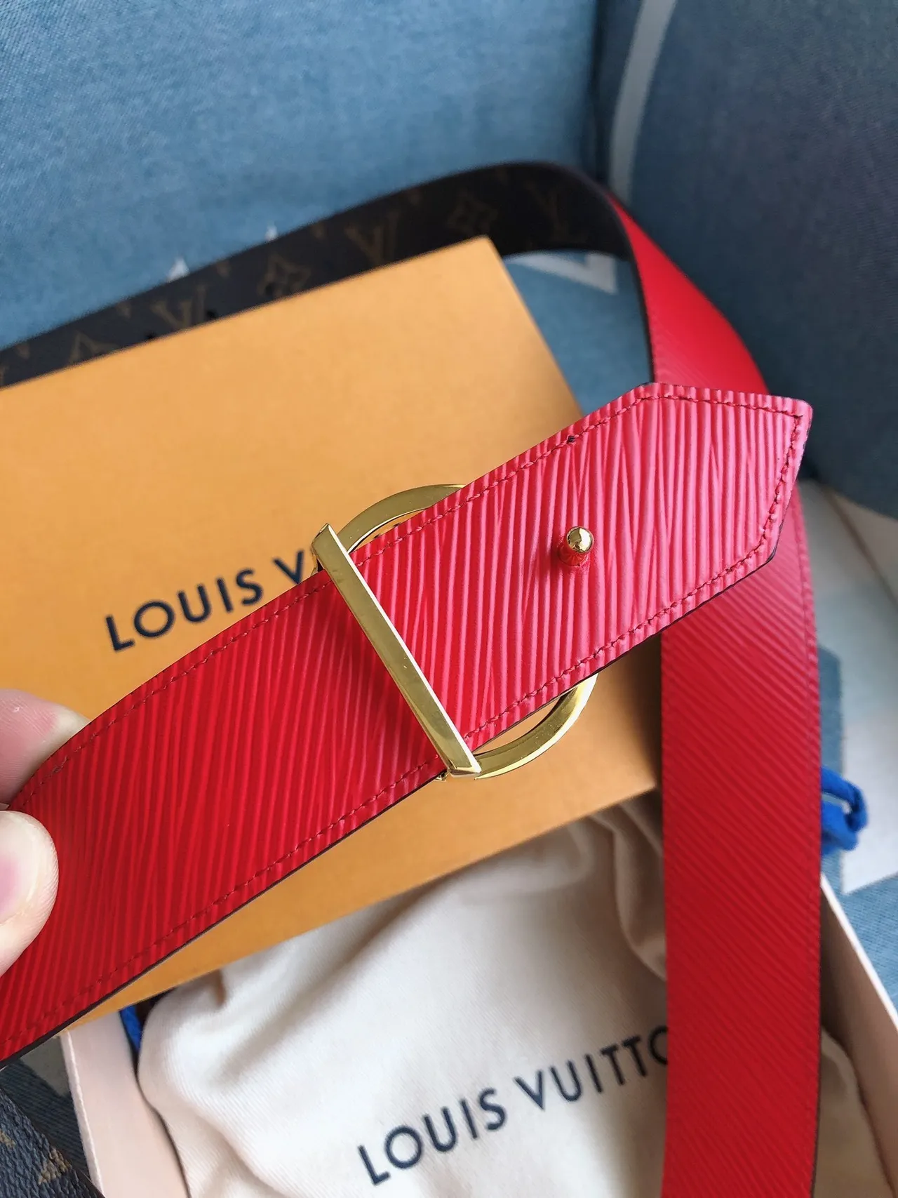 Louis Vuitton LV Circle Belt Monogram Canvas Gold-Tone Leather Belt 6